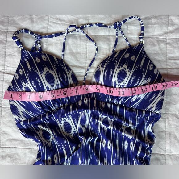 Athleta Vibrant Blue & White Amalfi Ikat Print One Piece Swimsuit - Medium - Picture 8 of 13
